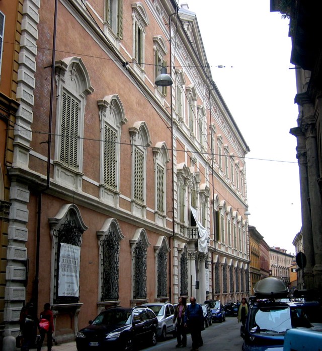 17.1 Palazzo Aldrovandi Bologna